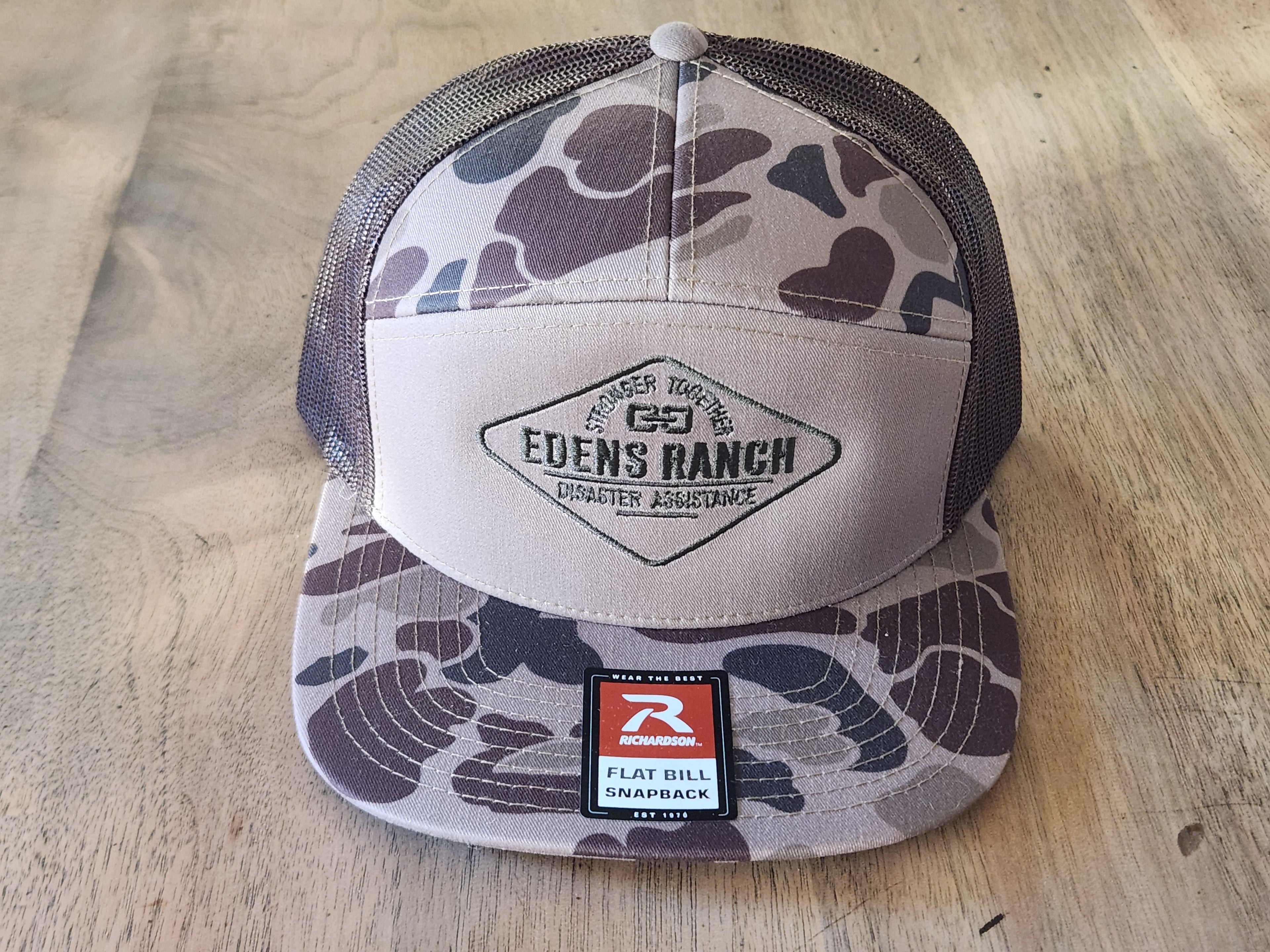 Richardson 7 Panel Camo Dark Full Logo